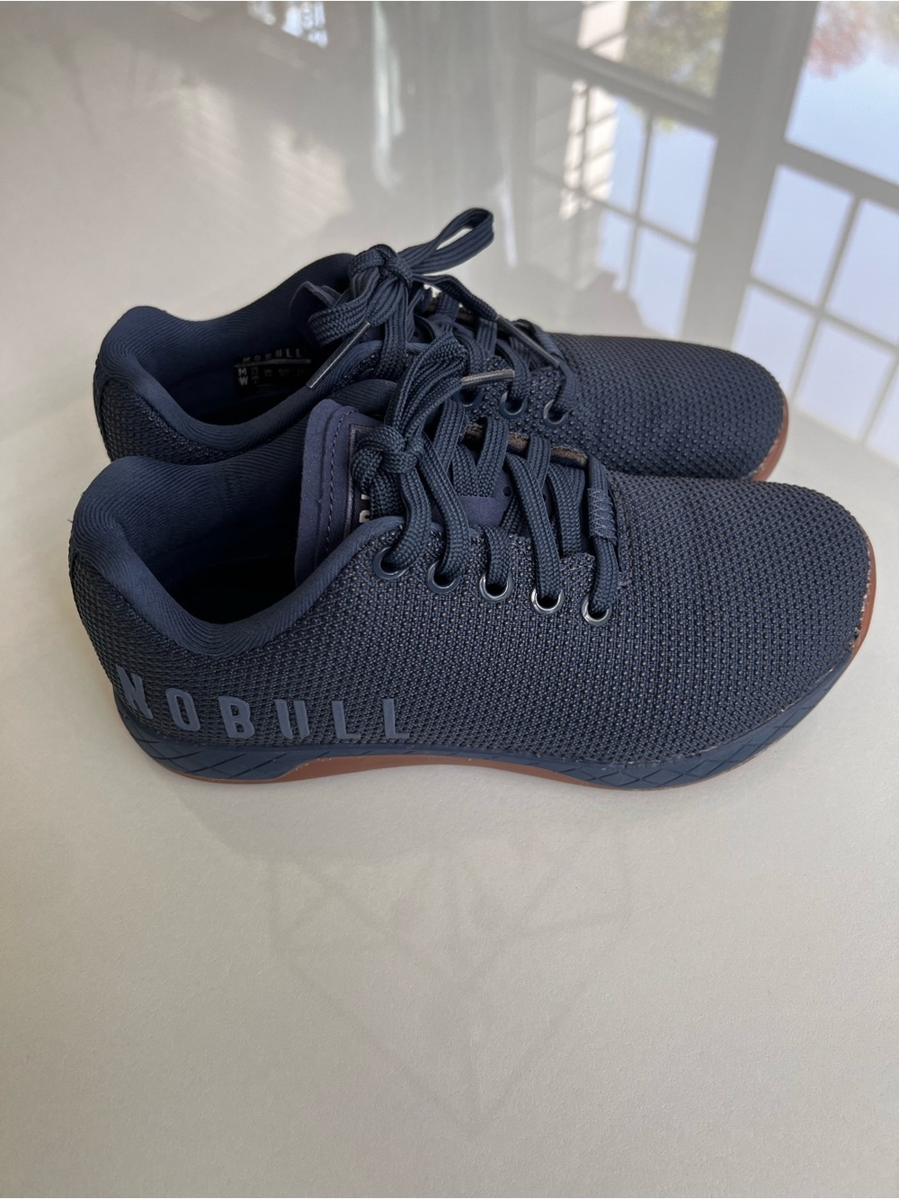 NOBULL outwork navy gum - Size 6